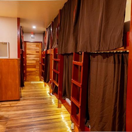 Cocorico Hostel Сан-Висенте Экстерьер фото